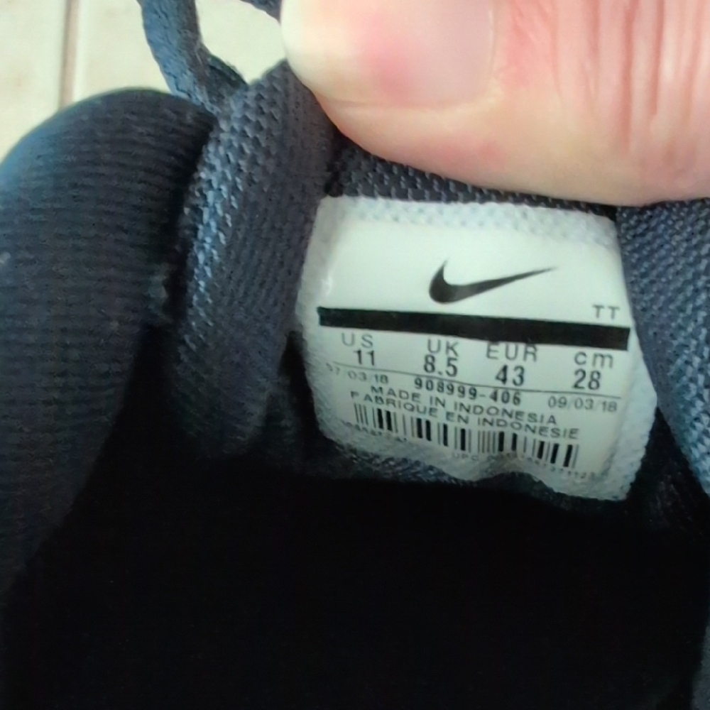 Nike Blue Navy and Gold Athletic Shoes Size 11 Women - Picture 4 of 5
